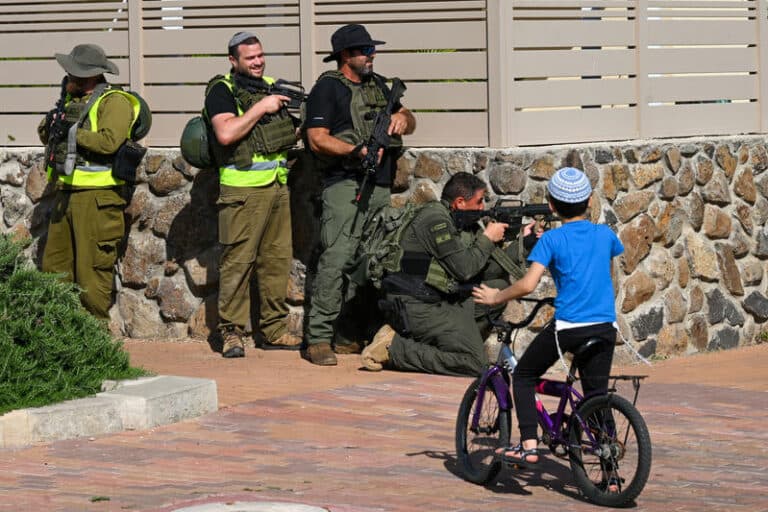 Members of a civilian Emergency Squad train in Urban Warfare in the Golan Heights