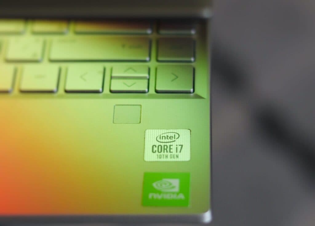 Laptop with Intel Core Microprocessor (Israeli Innovation)